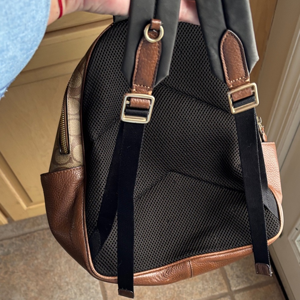 Coach Signature Brown Leather Backpack-5671 - Picture 10 of 13